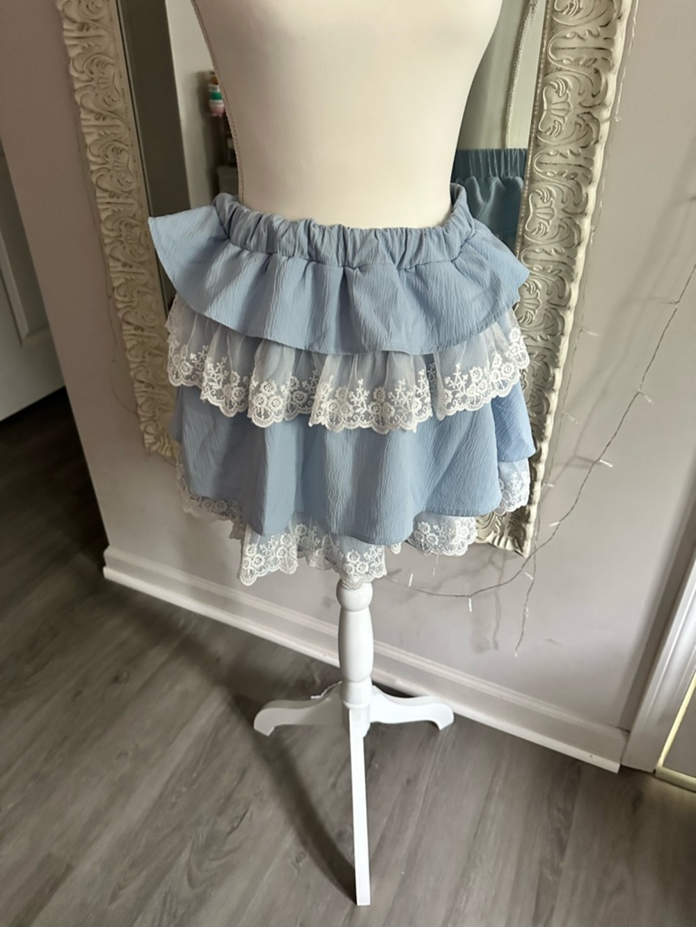 SHEIN Light Blue Ruffled Lace Tiered Mini Skirt